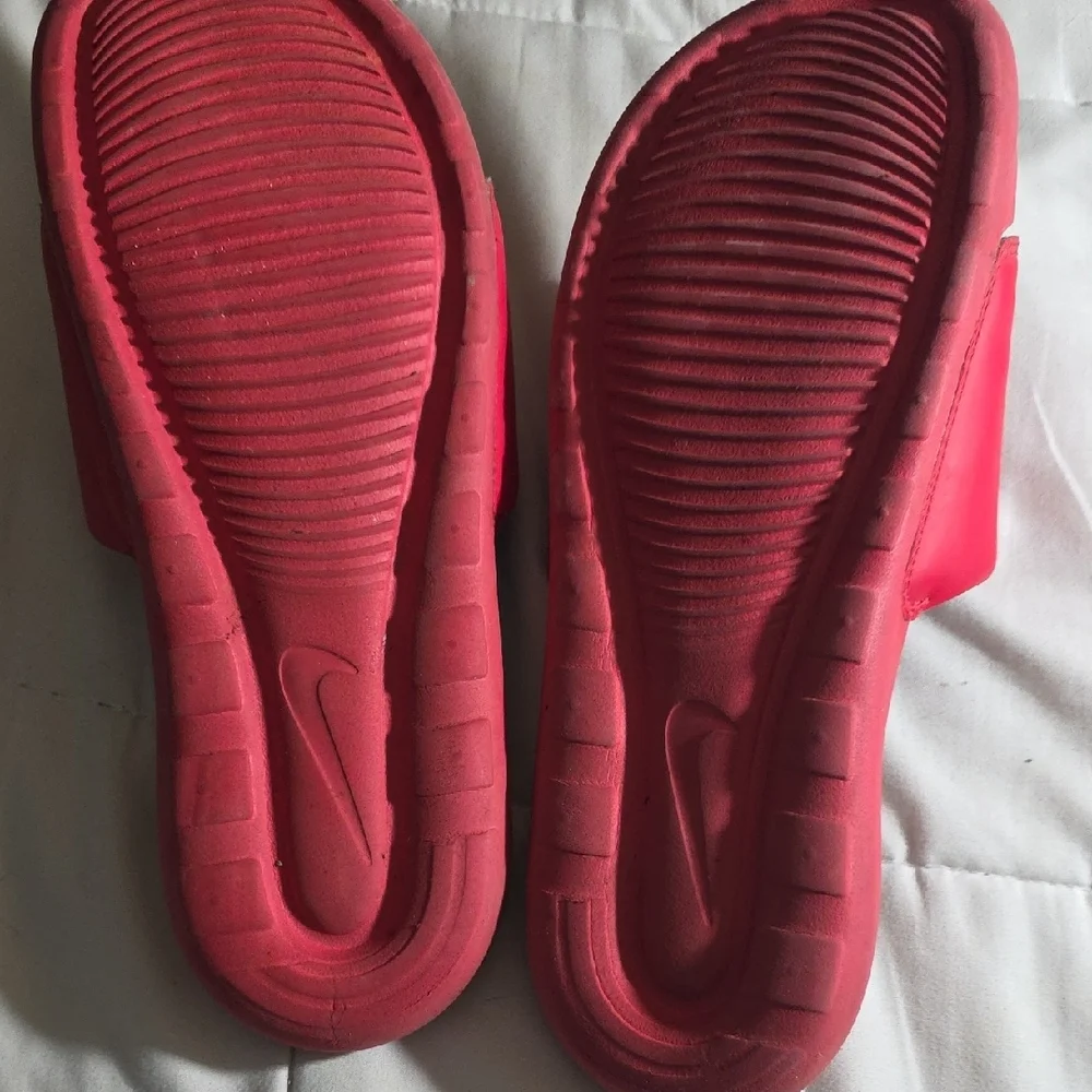 Nike Classic Red Slides Size 8